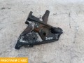 Кронштейн переднего бампера правый