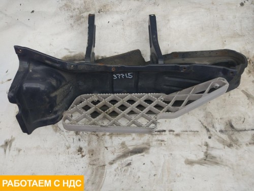 Кронштейн подножки правая