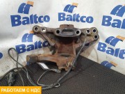 Кулак поворотный правый