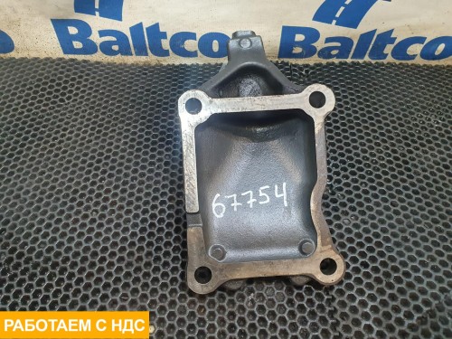 Кронштейн двигателя правый