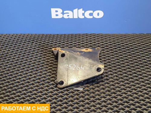 Кронштейн фильтра грубой очистки