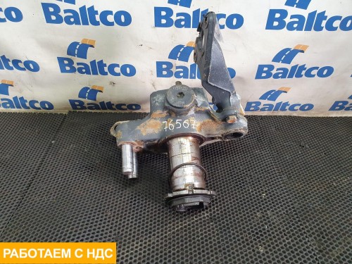 Кулак поворотный правый