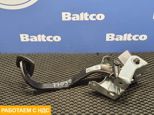 Педаль тормоза