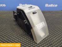 Плафон салонный правый